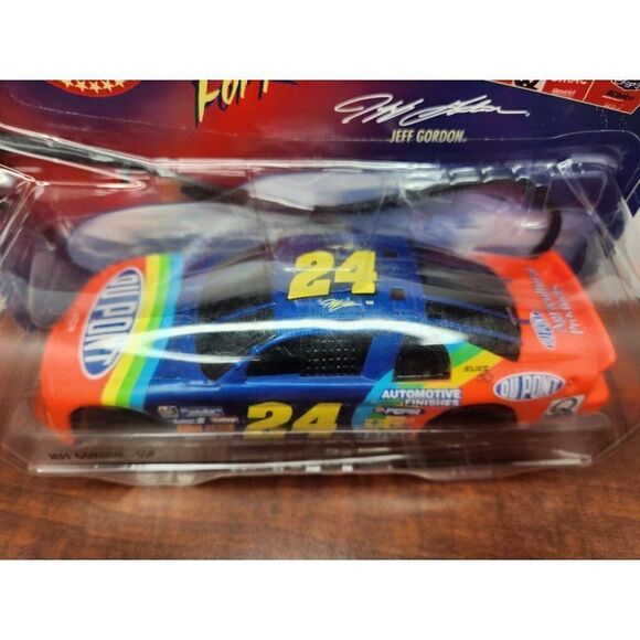 Winners Circle for Kids Jeff Gordon Monte Carlo Rip Stick Racing Car 1:24 Scale - Picture 4 of 13